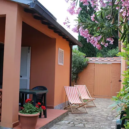 Holiday home Anna *